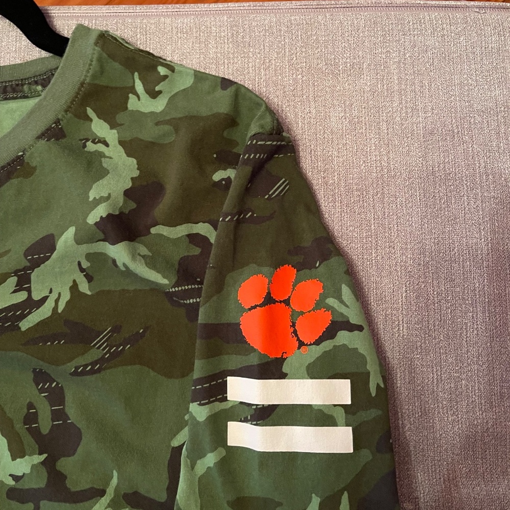 Clemson Tigers - Nike Military Camo Long Sleeve T Shirt - Men's XL - Picture 8 of 12
